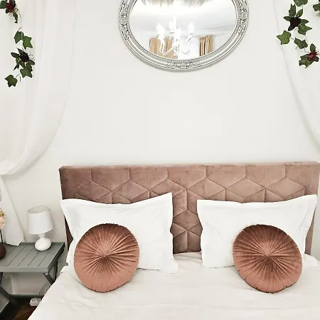 Marigold Boutique Apartment